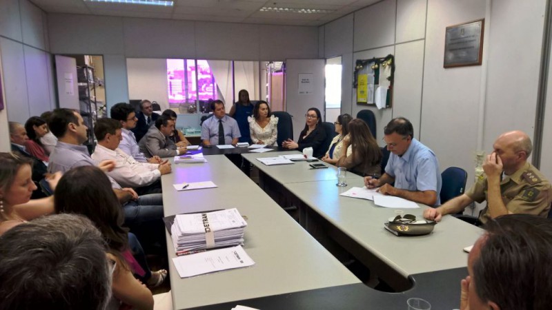 Dialógo sobre o Uber no pleno do CETRAN